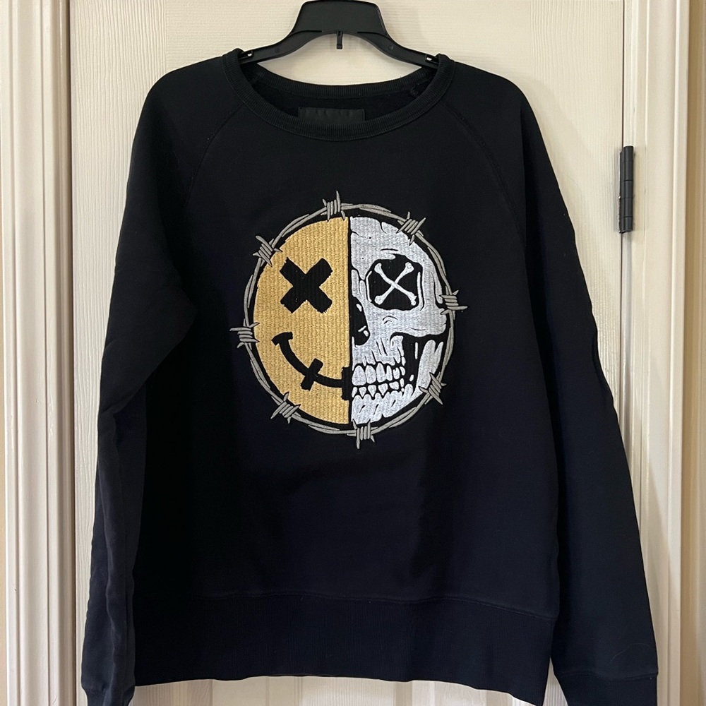 Cult of Individuality Skull Smiley Face Black Graphic Men’s Sweater Small